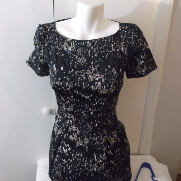 French Connection Dresses & Skirts - French Connection Gray Tan Marbled Mini Dress 0